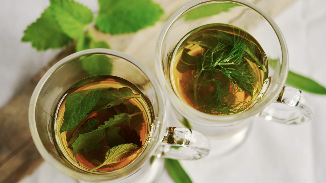 These 9 Benefits Of Peppermint Tea Will Encourage You To Drink It Daily