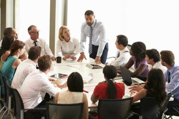 How to Manage Employees Effectively