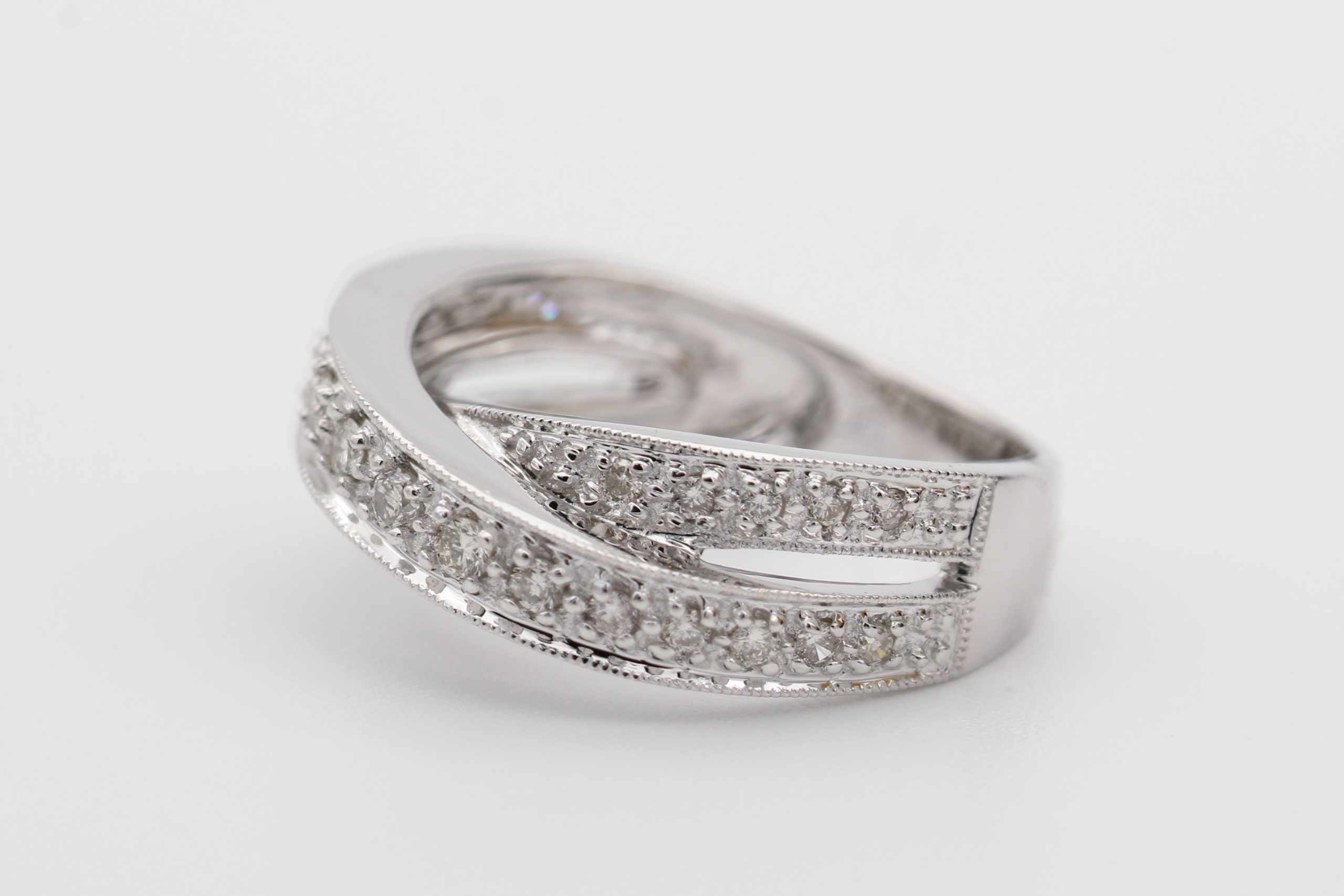 how to choose engagement ring shape - Genius Updates