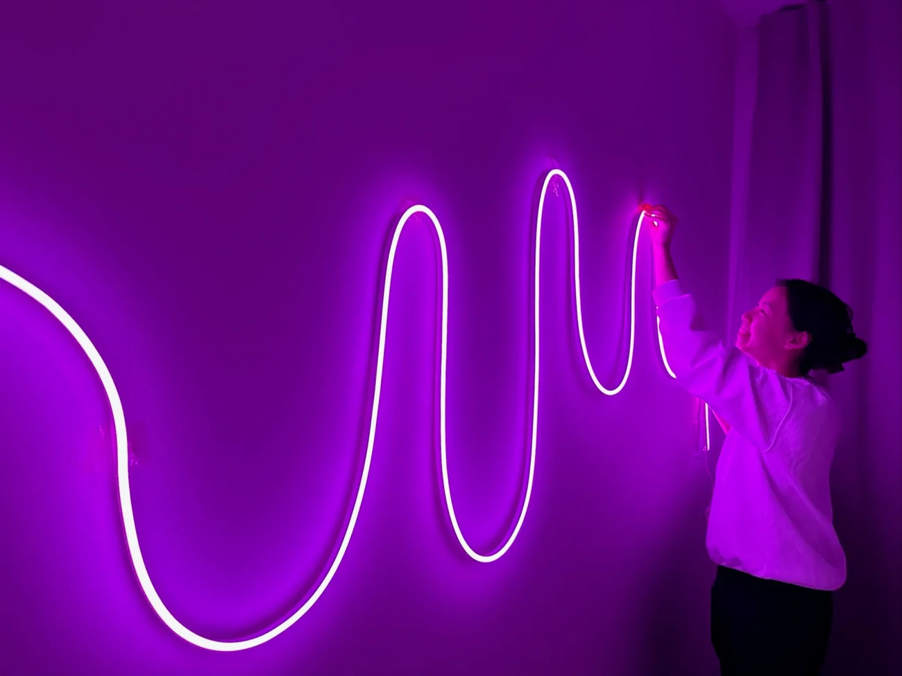 Transcending Traditional Marketing: The Power of Neon Business Signs ...